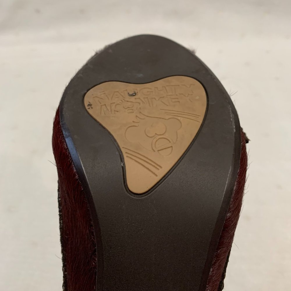 Naughty Monkey Vintage Heels - Picture 12 of 12